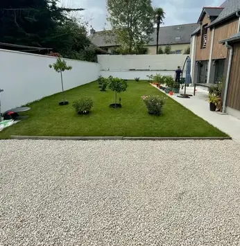 pose de clôture rigide à Saint-Méloir-des-Ondes - image 2