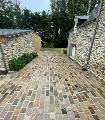 terrasse et jardin à Dinan - image 3