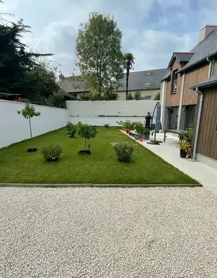terrasse et jardin à Saint-Méloir-des-Ondes - image 3