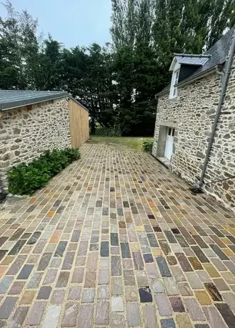 terrasse et jardin à Saint-Méloir-des-Ondes - image 4